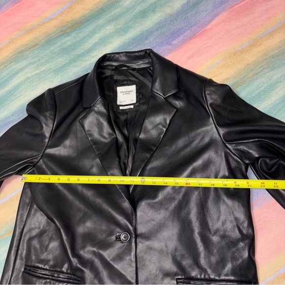 Abercrombie & Fitch Vegan Leather black Blazer women’s size L - Picture 7 of 7
